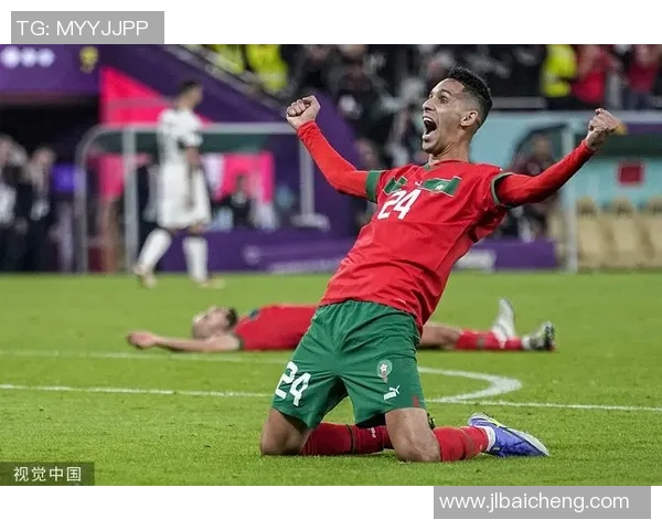 足球十大得意忘形球星盘点:那些在场上狂喜失控的瞬间 足球十大得意忘形球星盘点:那些在场上狂喜失控的瞬间