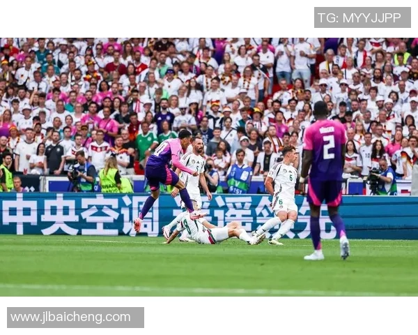 足球球迷热爱球星背后的故事与情感共鸣揭秘